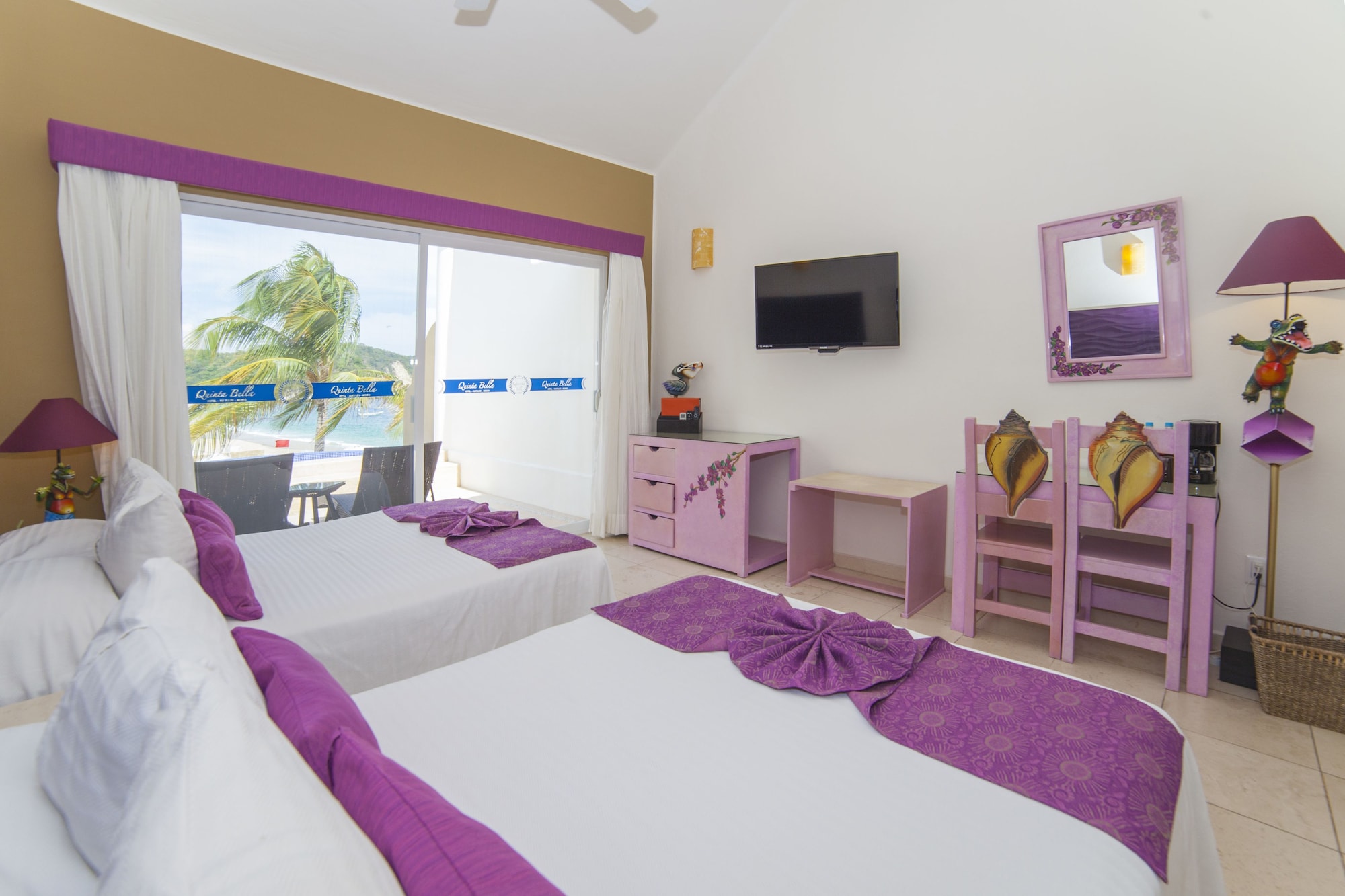 Deluxe, 2 Double Beds