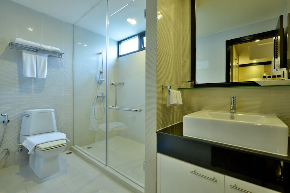 Abloom Exclusive Serviced Apartments 48/50
