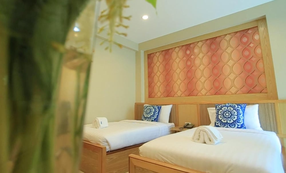 Monmuang Hotel And Residence 15/33