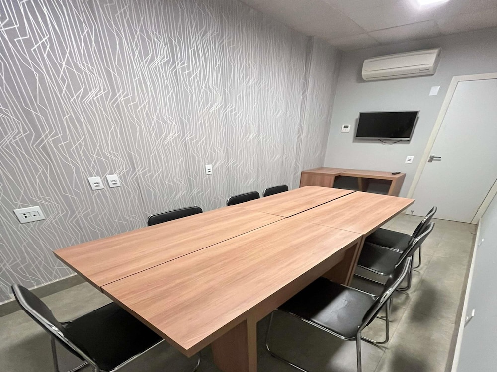 Ibis Catalao 52/62