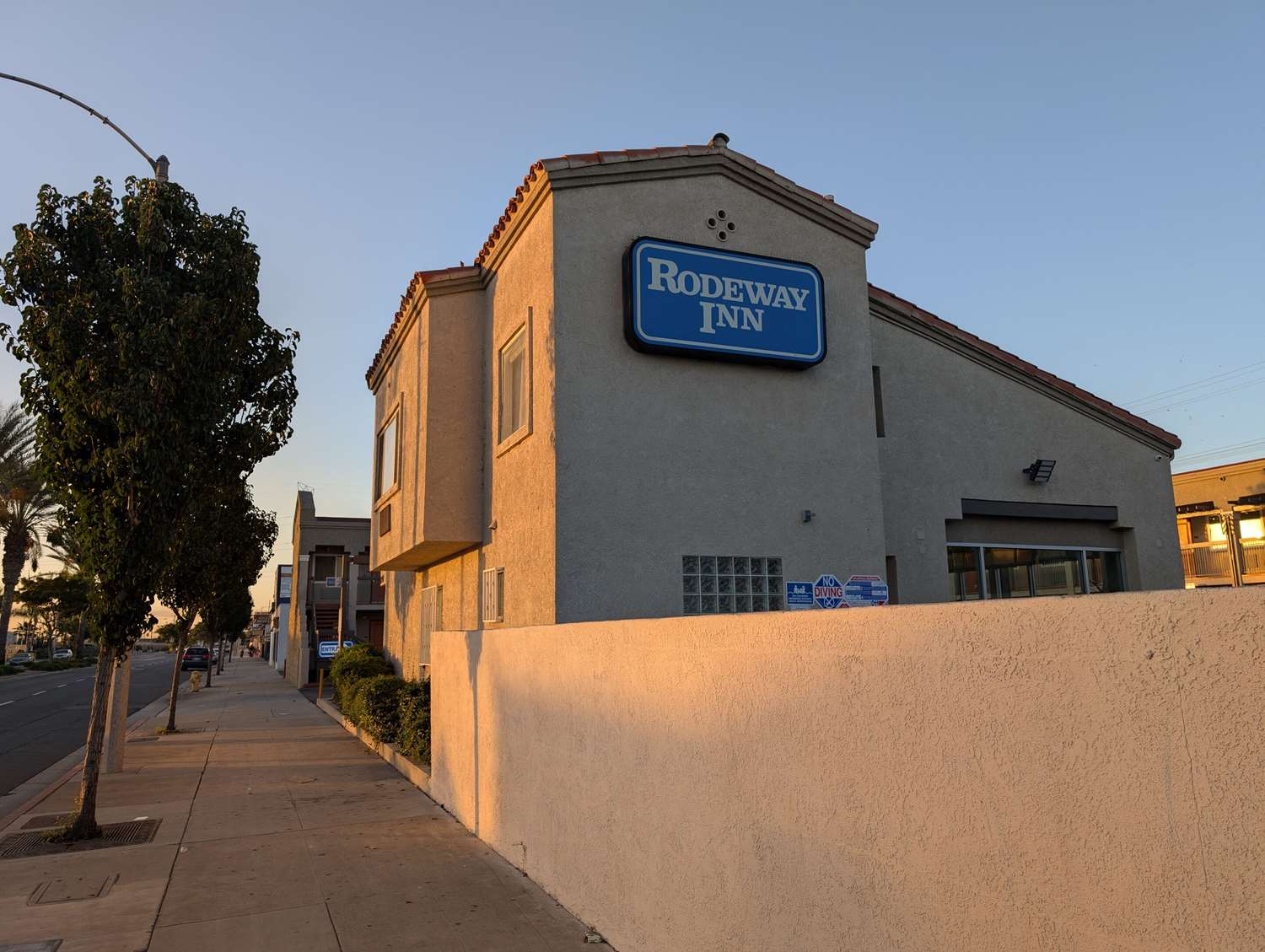 Rodeway Inn South Gate Los Angeles South 2/19