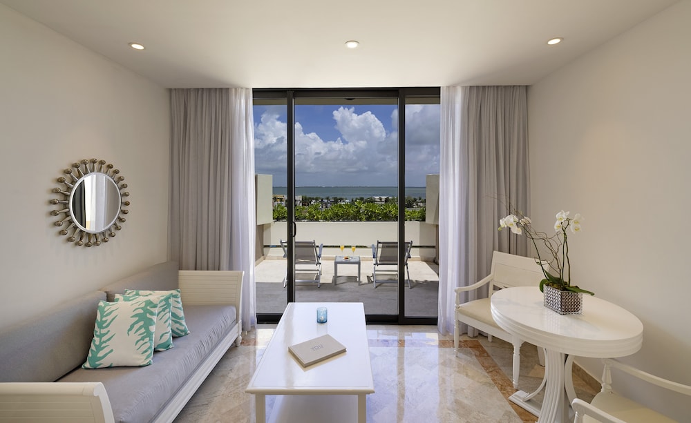 Paradisus Cancun 56/71