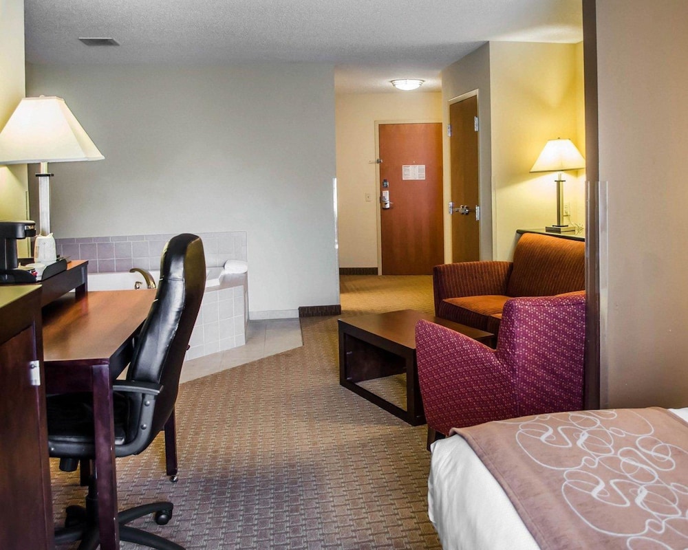 Comfort Suites Hummelstown Hershey 14/40