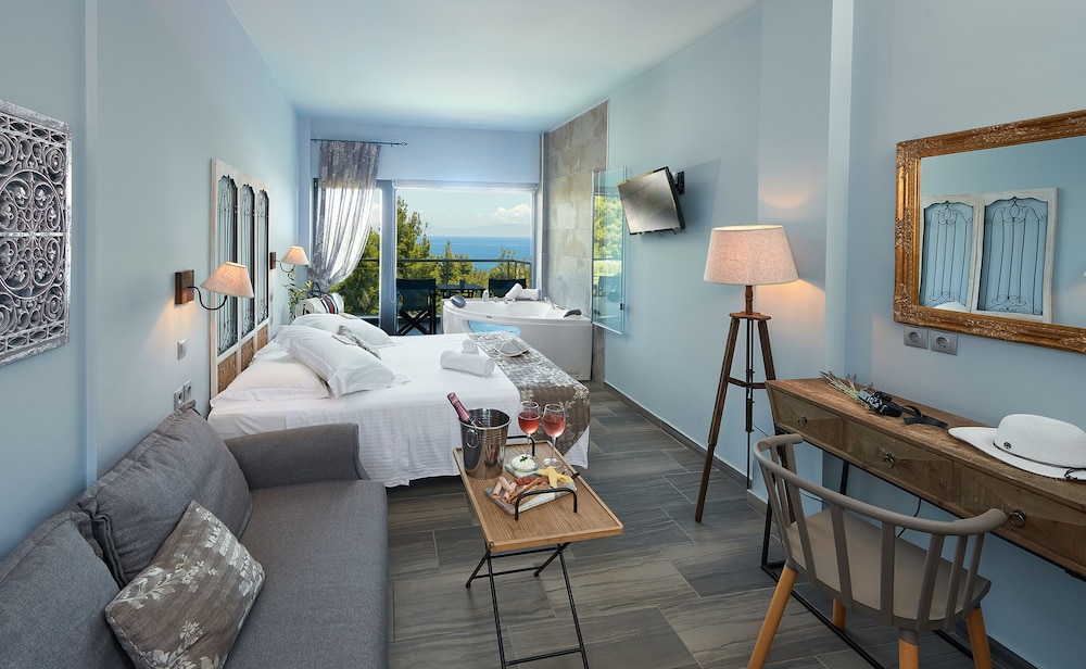 Mirabilia Boutique Hotel 86/86