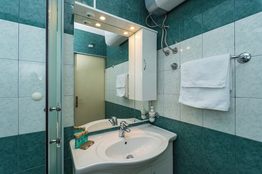 Apartments Lora 46/50