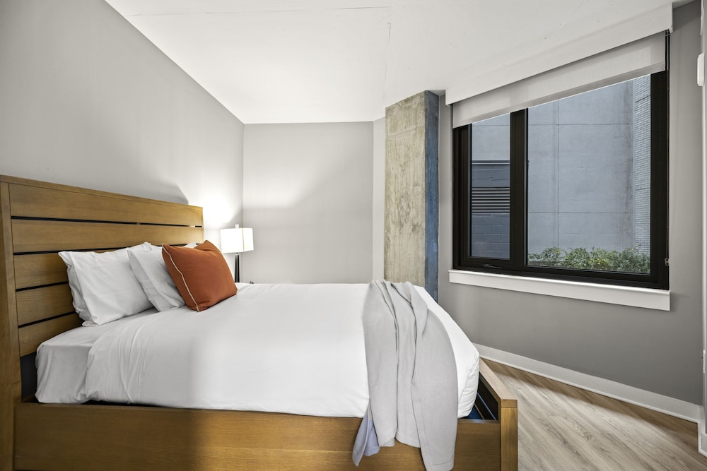 3 Bedrooms, Apartment, 3 Queen Beds