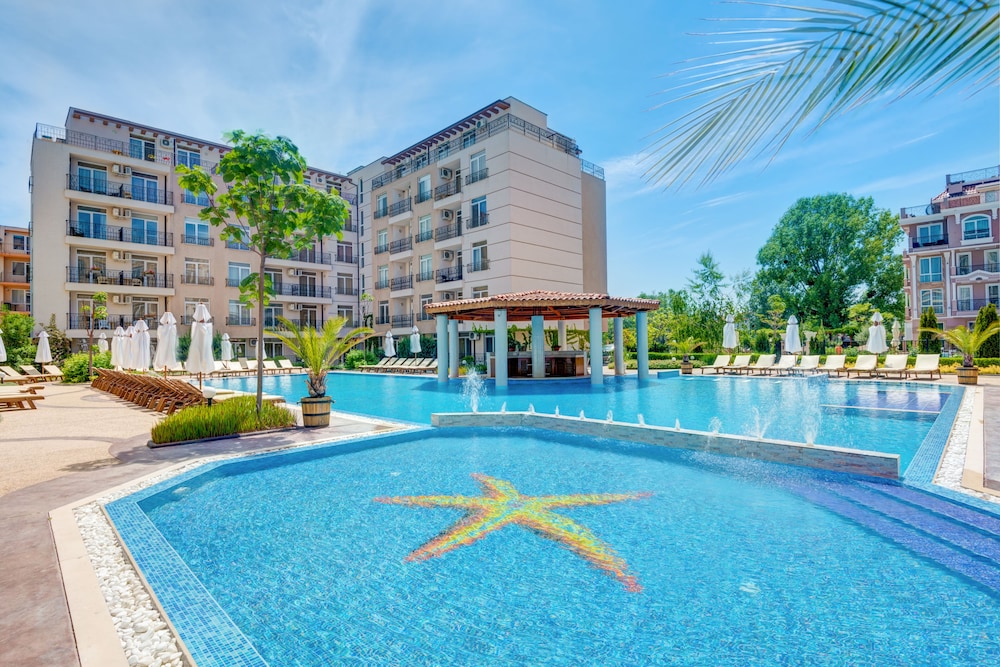 Dawn Park Aparthotel 33/51