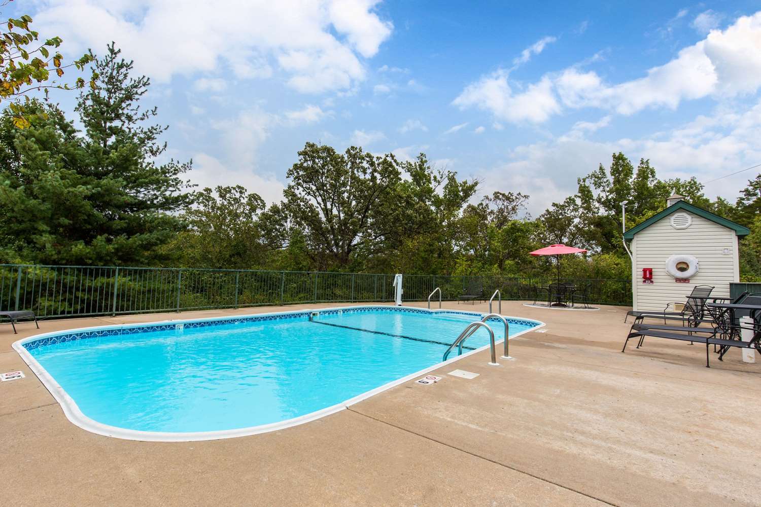 Baymont by Wyndham Branson Thousand Hills 23/42
