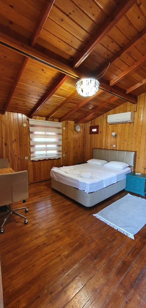 Albatross Dag Evleri Butik Otel 15/24