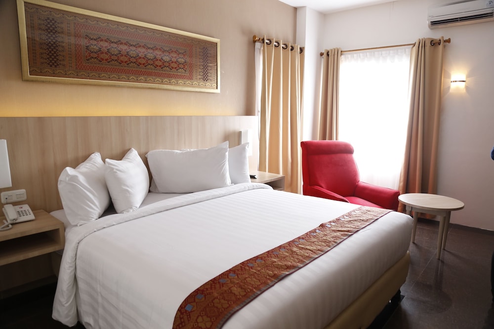 Grand Inna Medan 16/48
