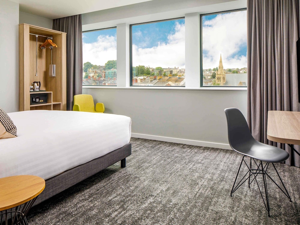 Mercure Newport 20/50