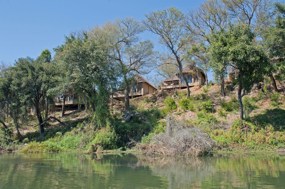 Divava Okavango Resort Spa 45/50