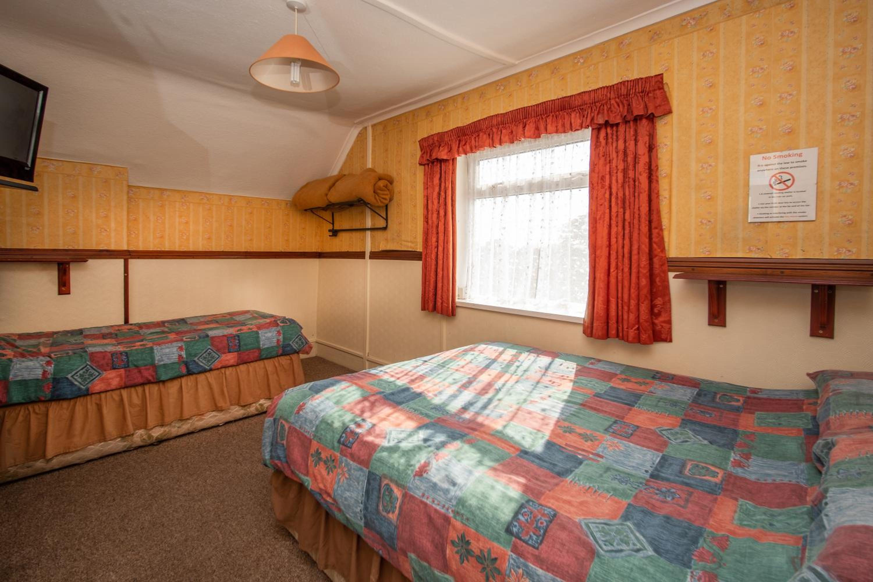 Rollason Wood Hotel 11/15