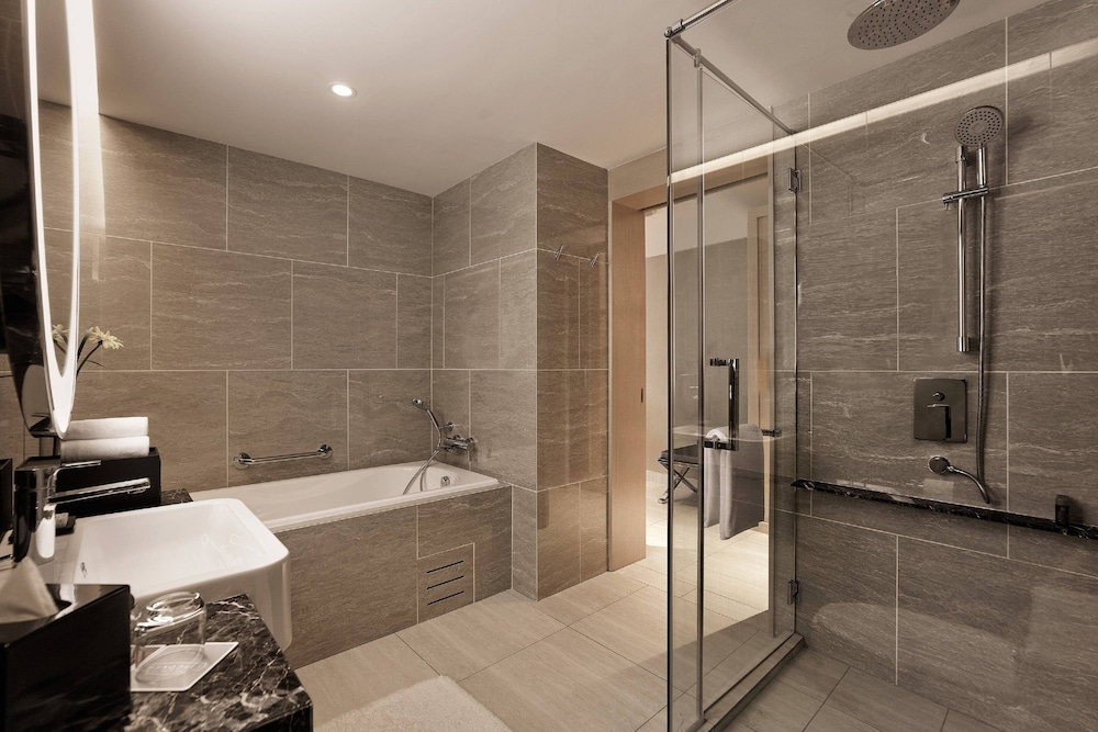Renaissance Kuala Lumpur Hotel & Convention Centre 3/35
