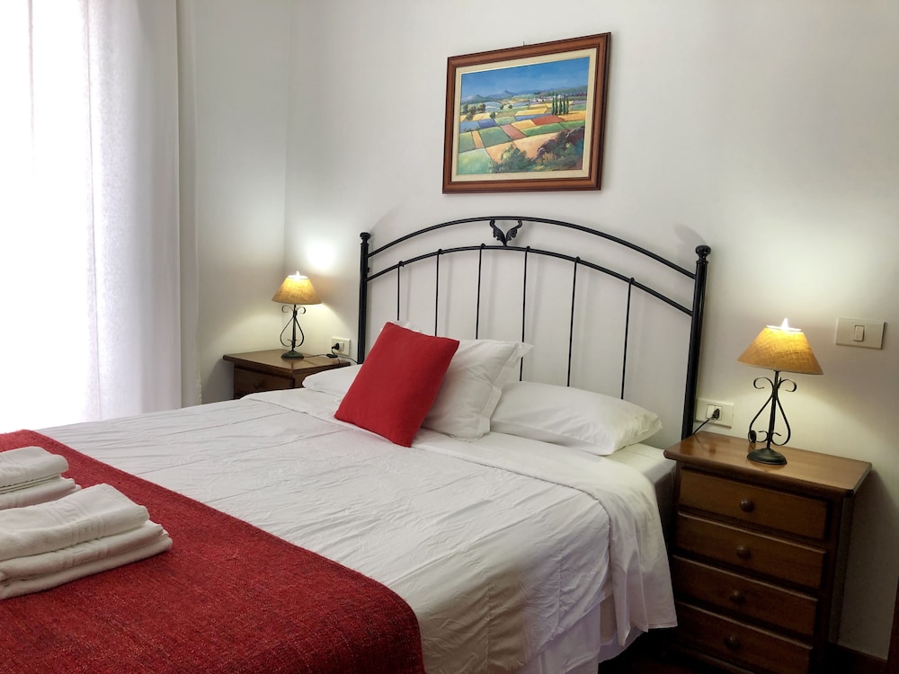 Apartamentos Los Verodes 12/50