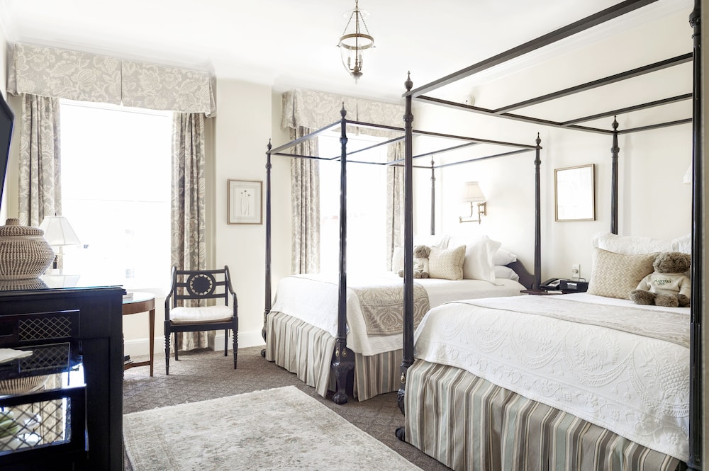 ROOM, 2 QUEEN BEDS