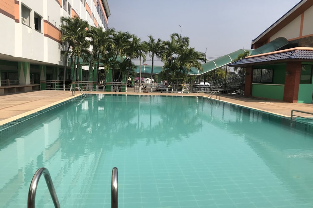 Lopburi Residence Hotel 40/46