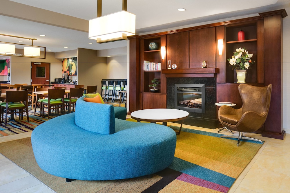 Comfort Inn & Suites Olathe - Kansas City 25/39