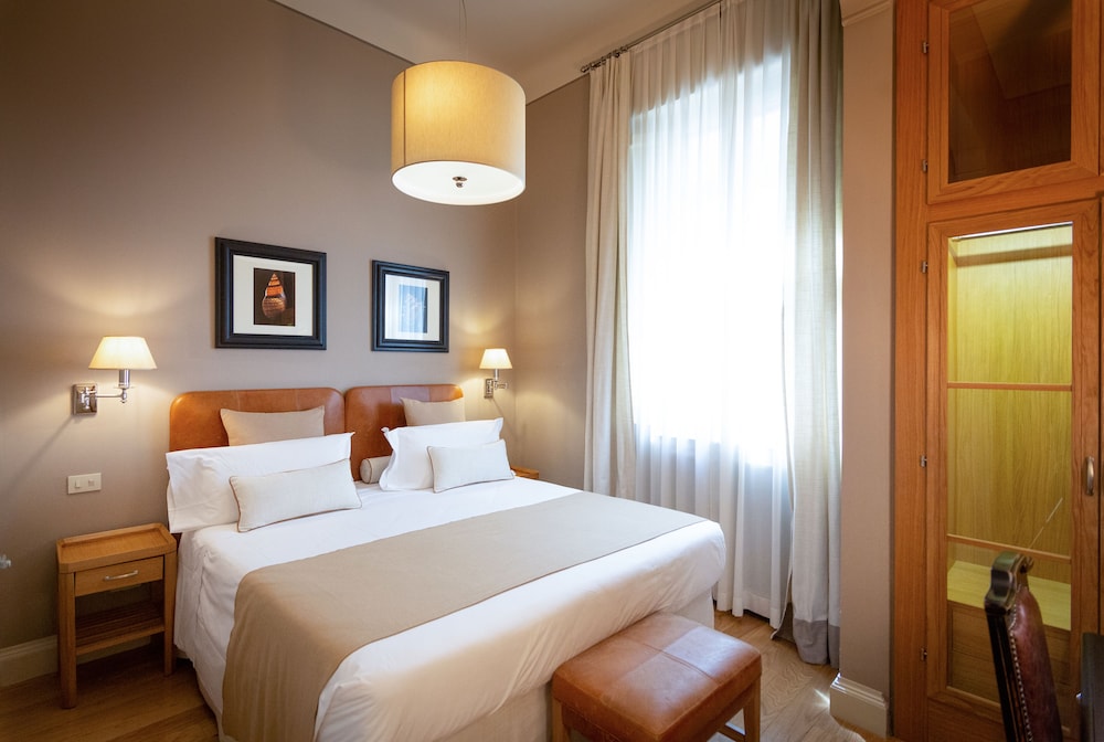 SUPERIOR, DOUBLE BED