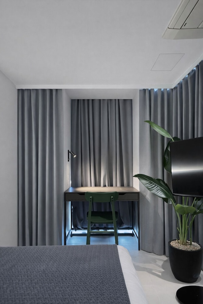 Jeju Slim Hotel 48/61