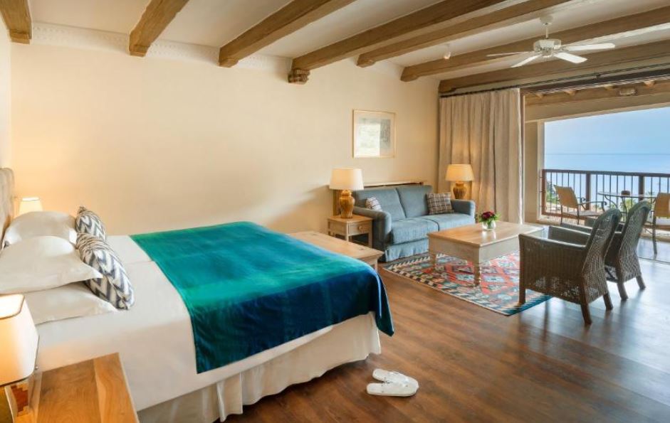 Nest, Executive, Sea View