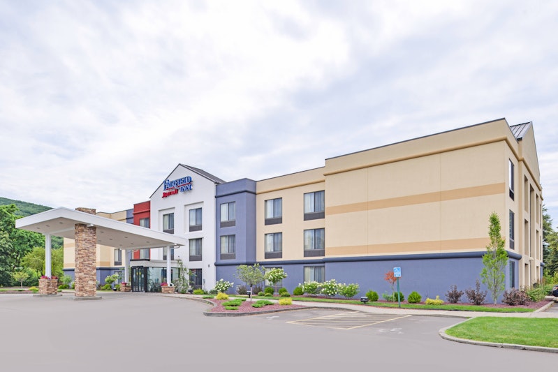 Fairfield Inn Marriott Corning 1/16