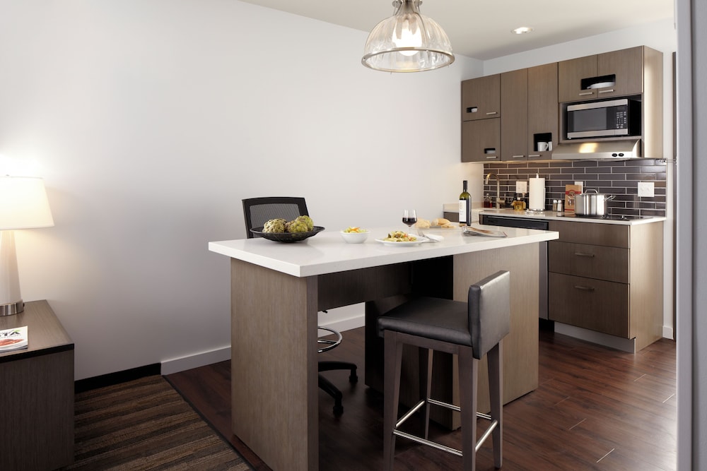 Hyatt House Schenectady / Mohawk Harbor 35/46