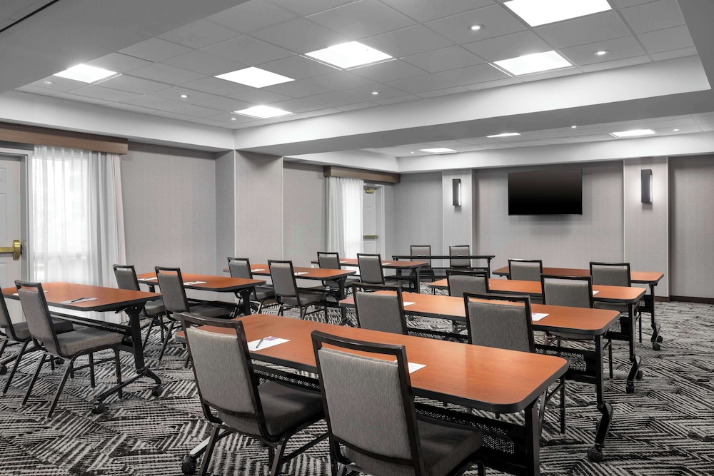 Hyatt Place Dallas North By the Galleria 46/53