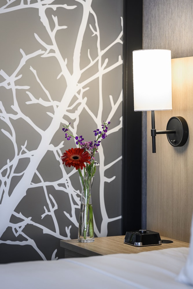 Hyatt Place Indianapolis / Fishers 8/69