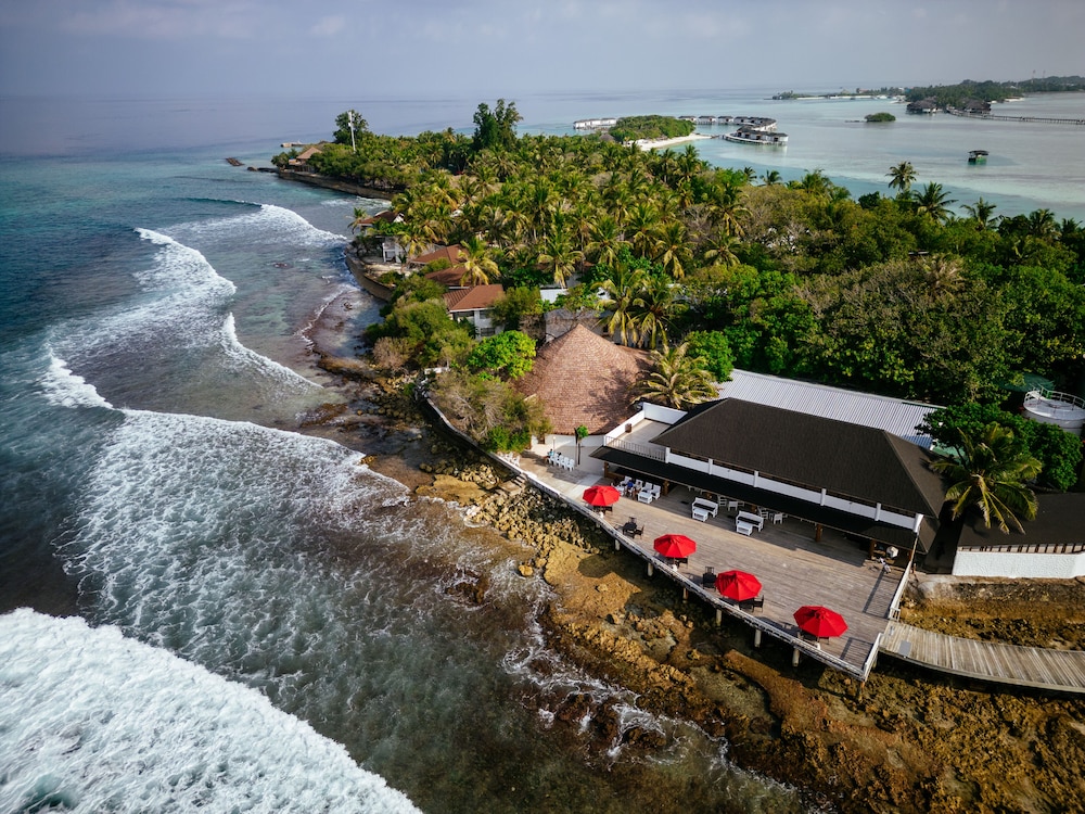 Cinnamon Dhonveli Maldives 67/89