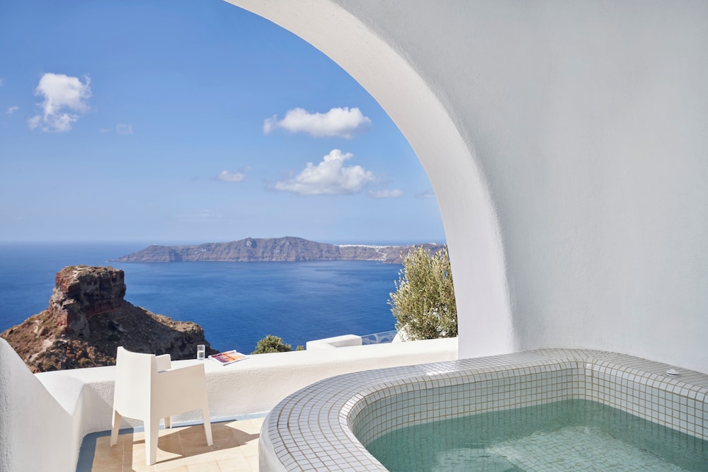 Astra Suites 25/50