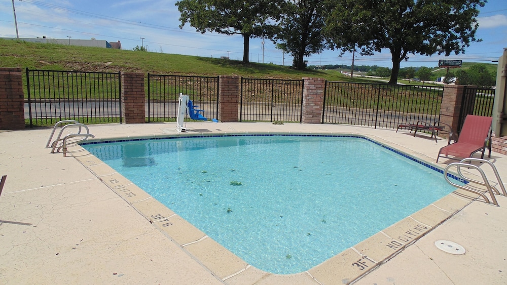 Super 8 by Wyndham Sapulpa Tulsa Area 1/30