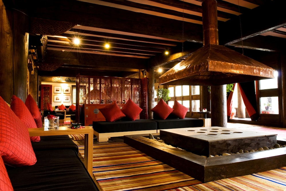 BANYAN TREE RINGHA 15/50