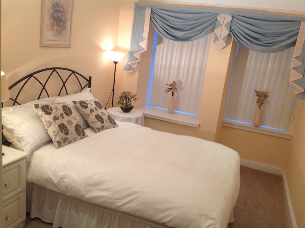 Room, Double Bed