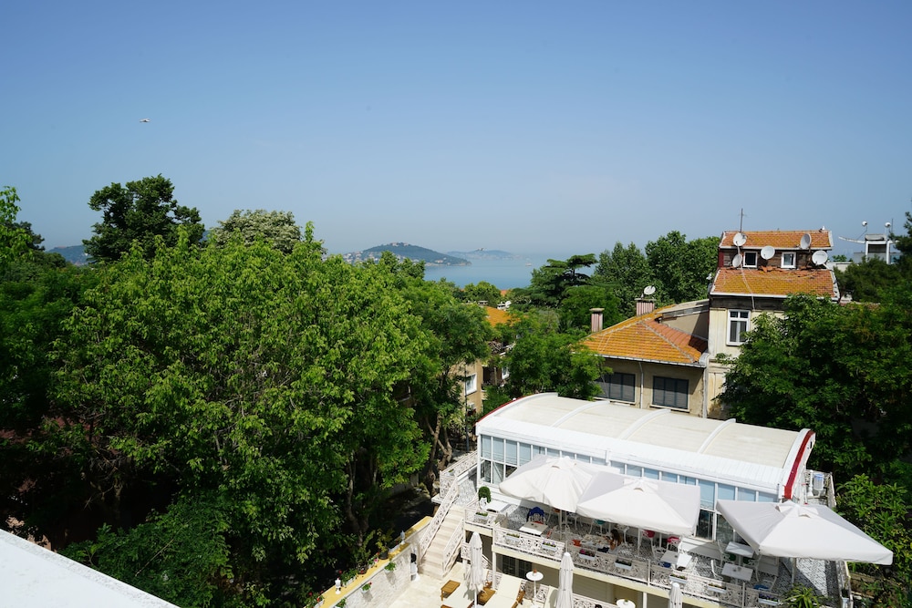 Buyukada Cankaya Hotel 46/50