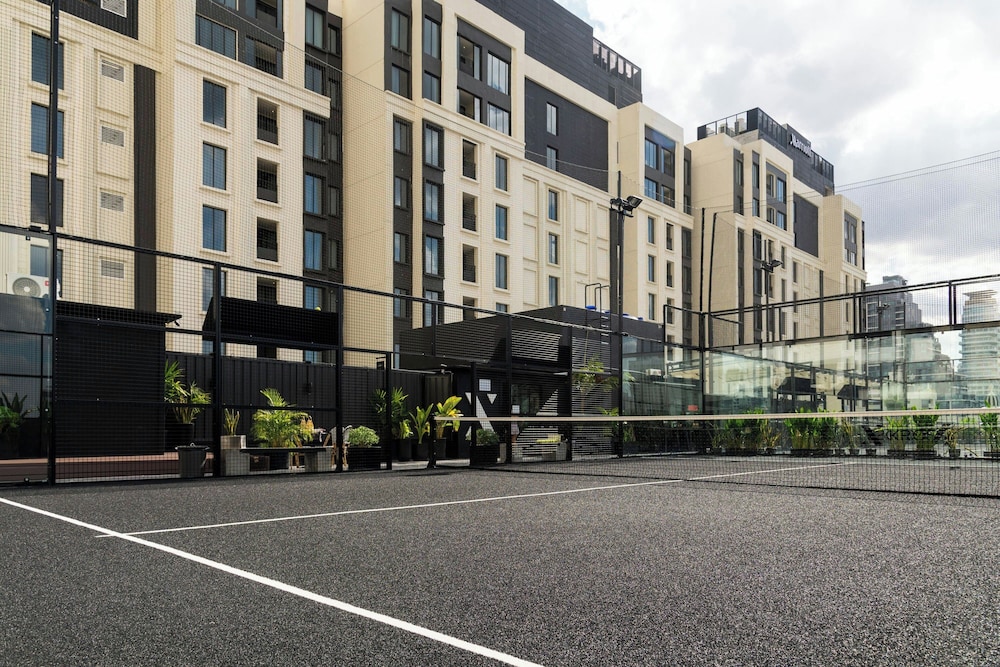 Marriott Executive Apartments, Bangkok Townhall Sukhumvit 42/49
