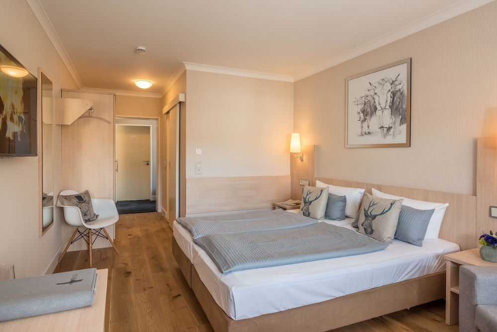 Ammersee-Hotel 11/50