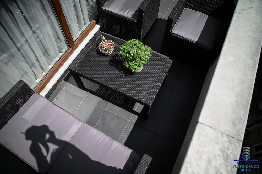 The Legend Platine Suite 2/45