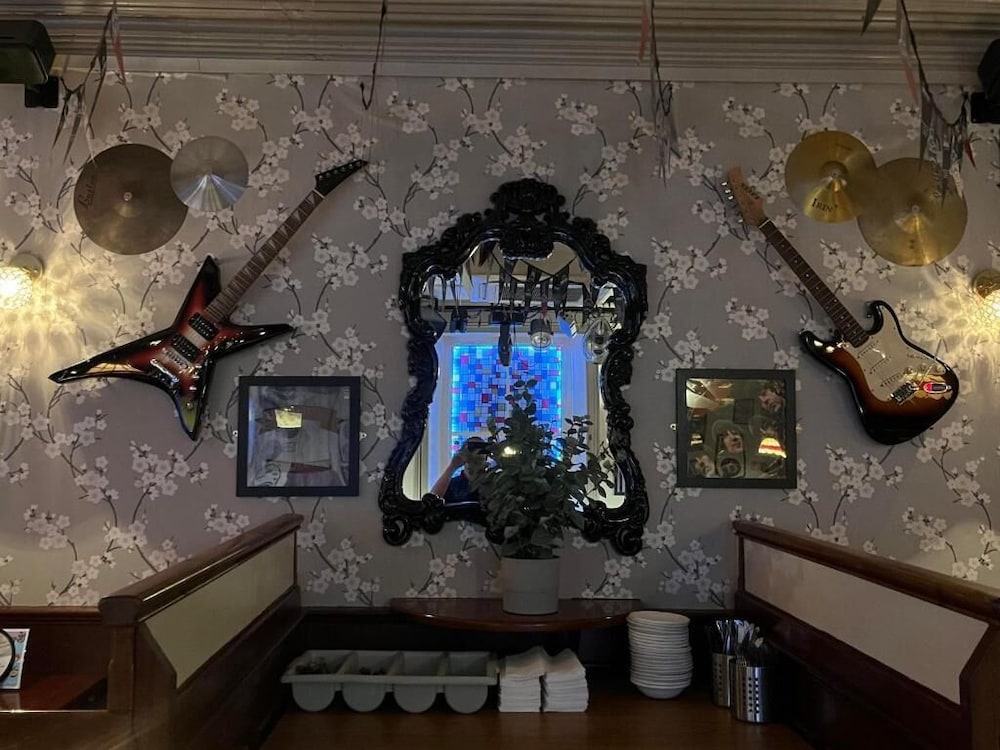 The White Hart Hotel 3/17