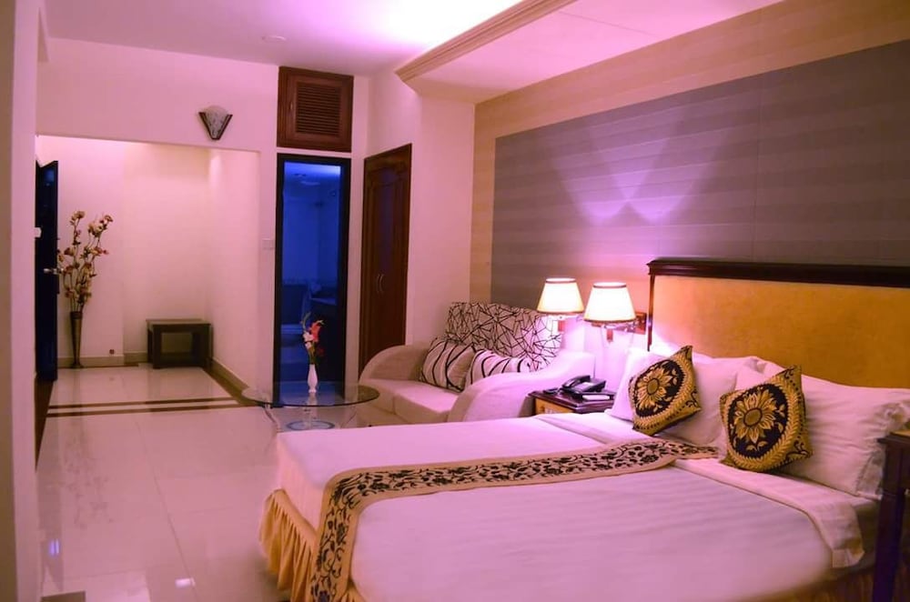 HOTEL VALLEY GARDEN 16/67