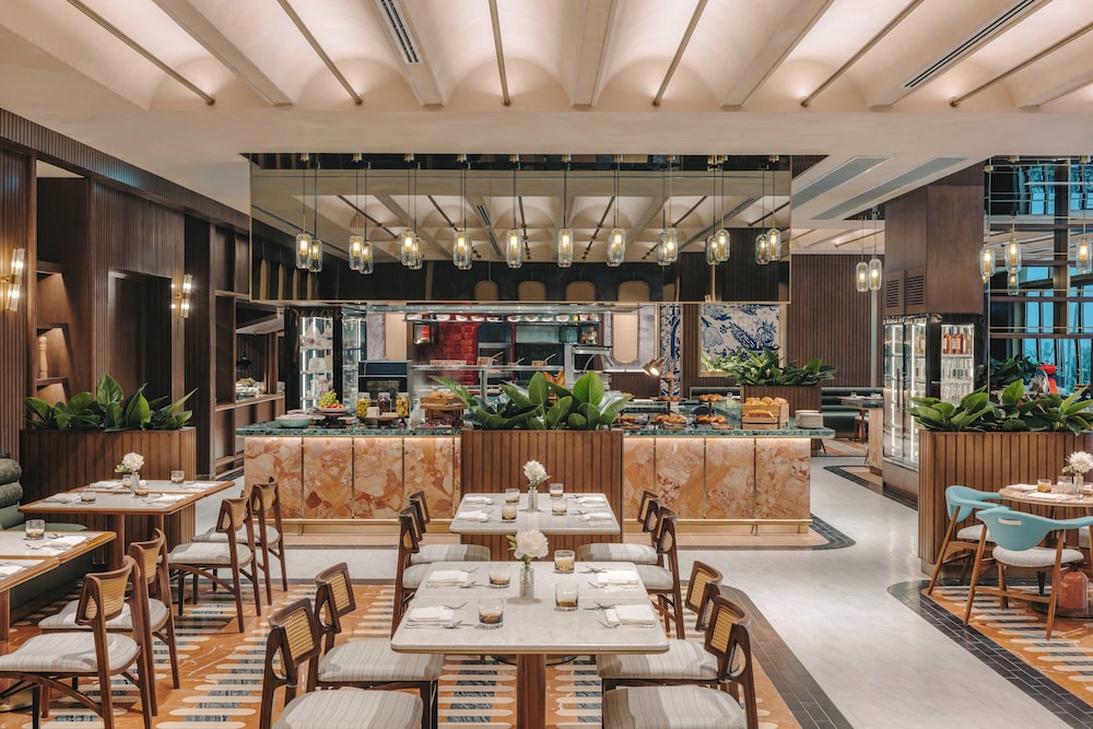 Fairmont Hanoi 88/102