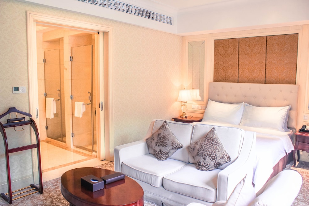 The Carp Islet Resort 38/70