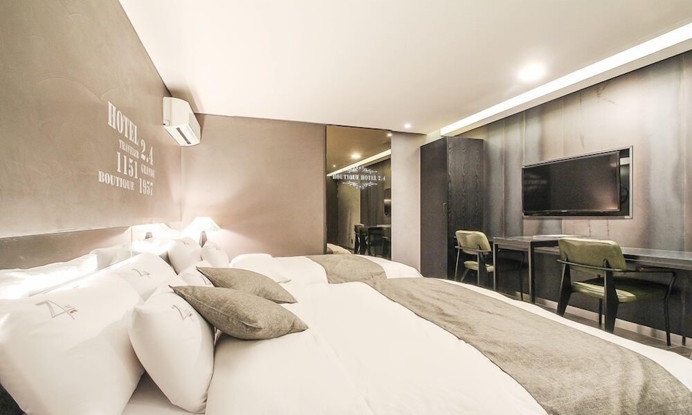Hotel 2.4 22/50