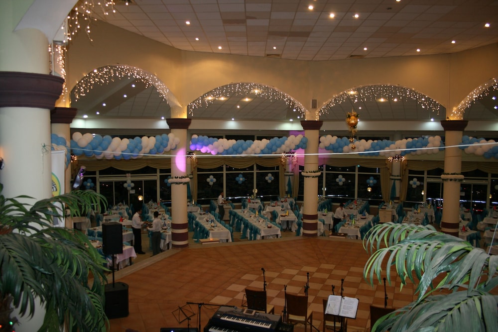 NYSA HOTEL 28/50