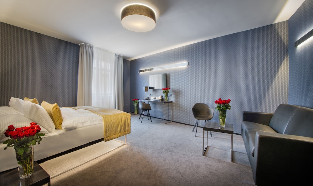 Hotel Mucha 46/72
