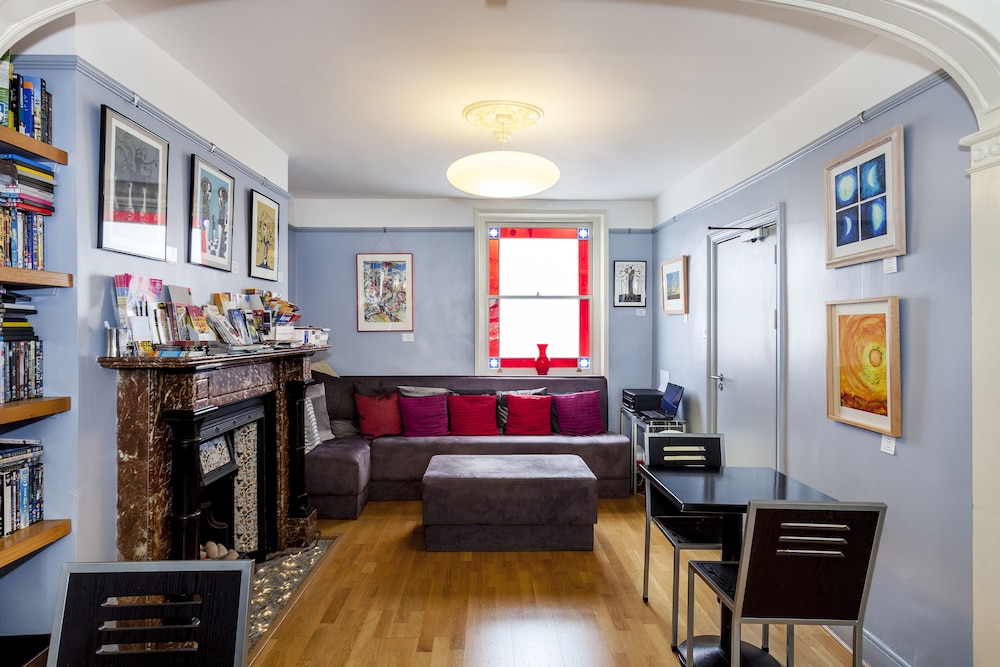 Brightonwave Bed And Breakfast 49/61