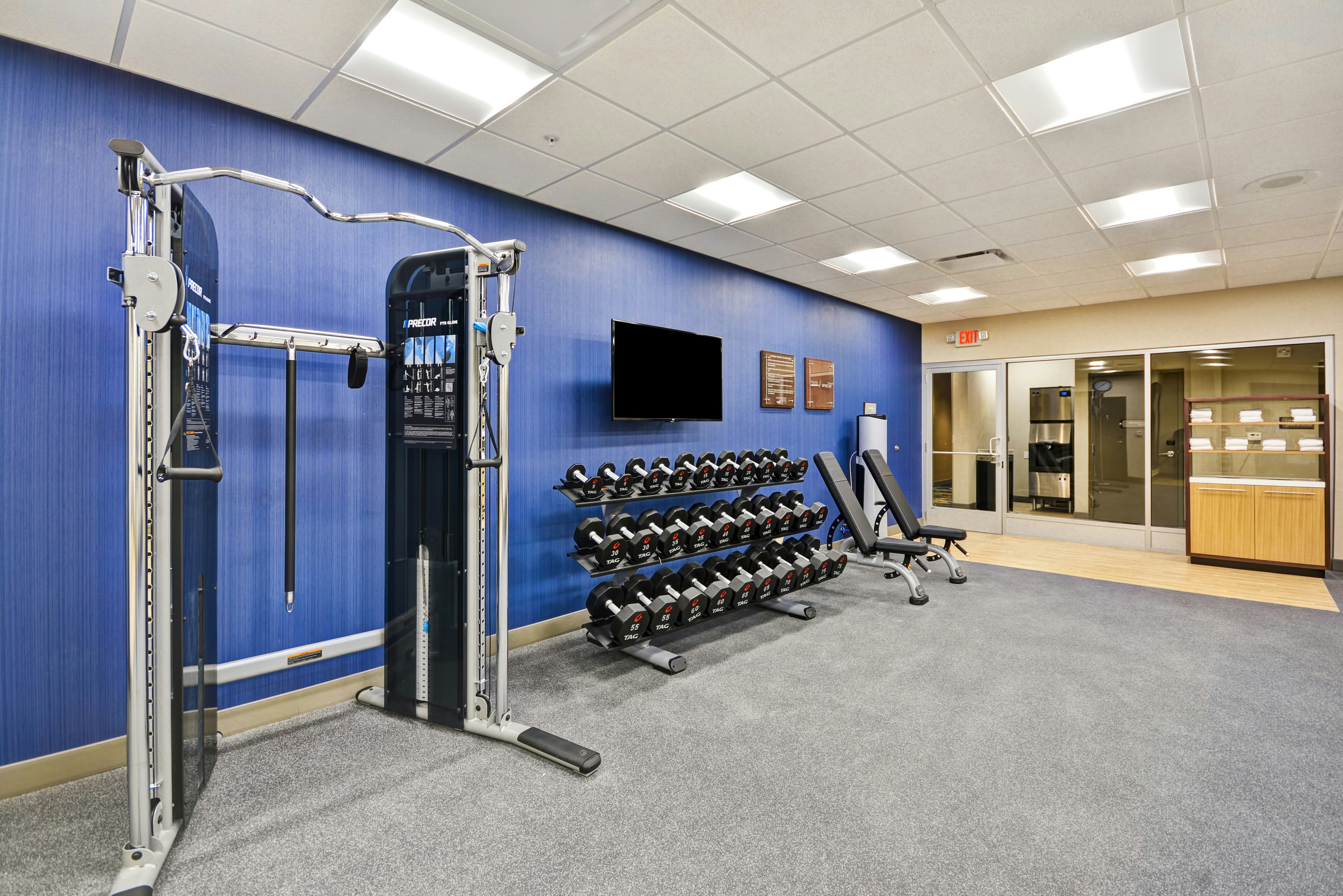 Homewood Suites by Hilton Warren Detroit 30/57