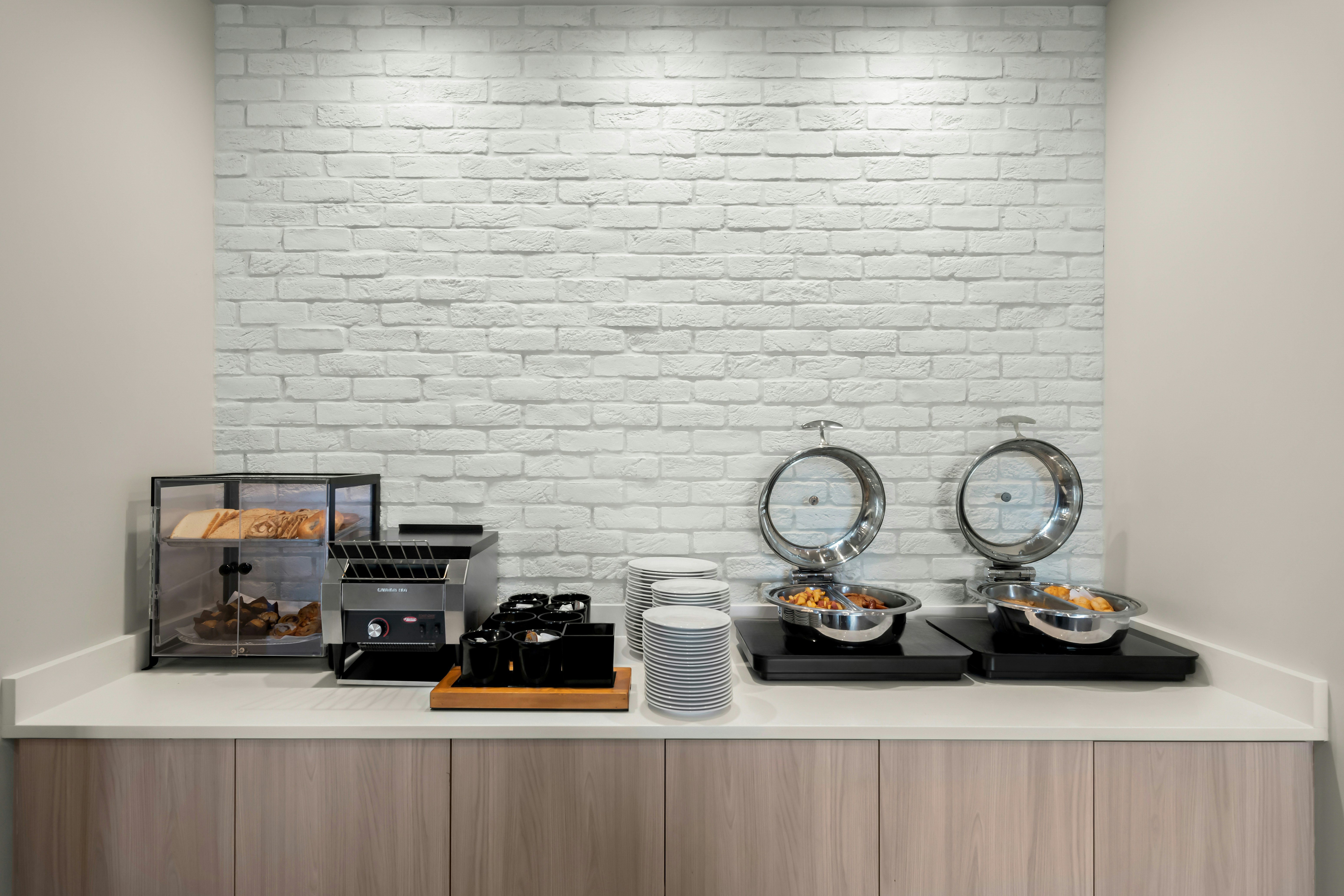 Hilton Garden Inn Suffolk Riverfront 40/50