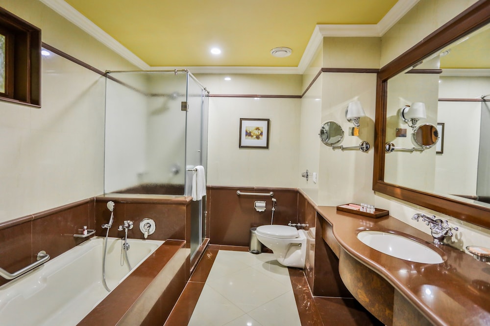 Regency Lagoon Resort 43/44