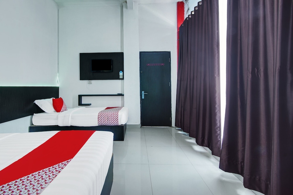 Hotel O Bukittinggi near Jam Gadang formerly New Aedo 30/56
